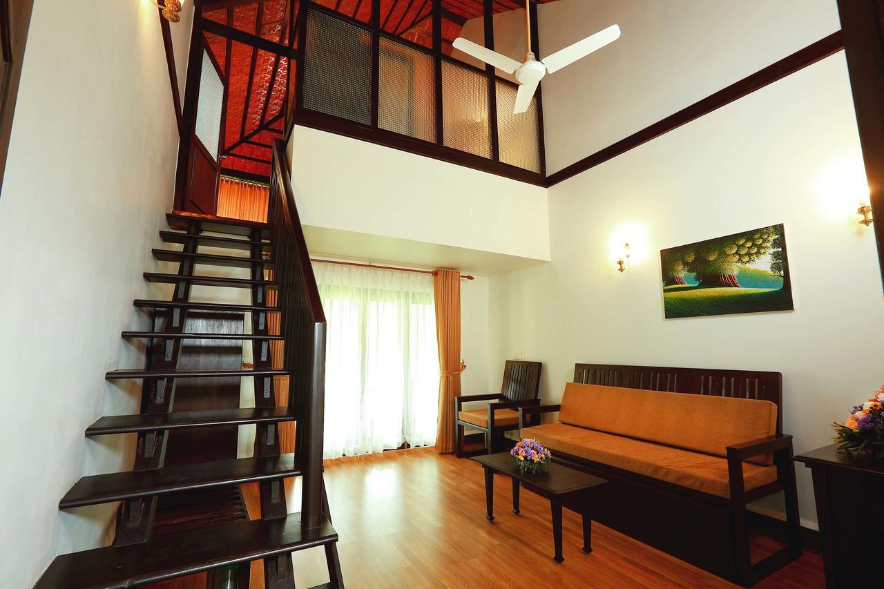Nihara Resort And Spa Cochin Kochi Exterior foto