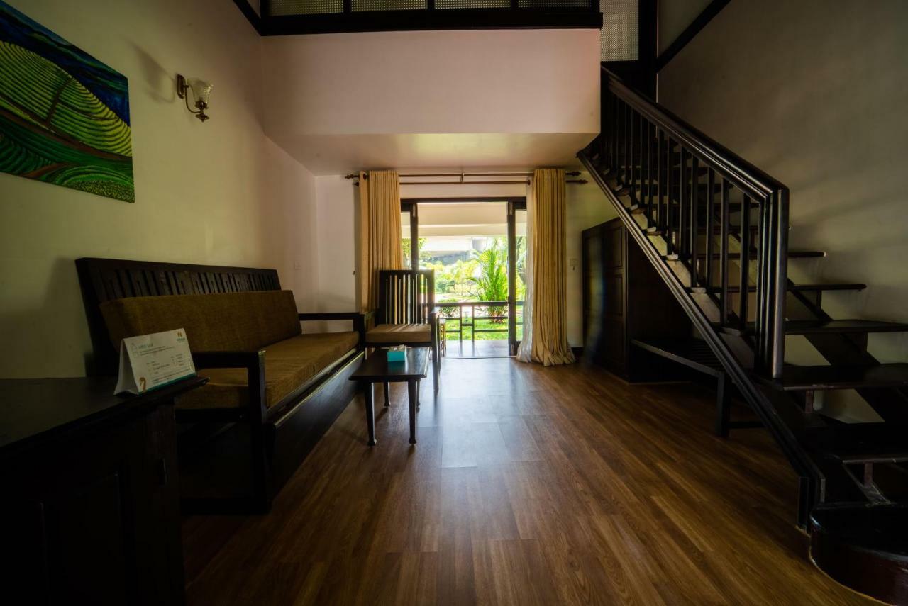 Nihara Resort And Spa Cochin Kochi Exterior foto