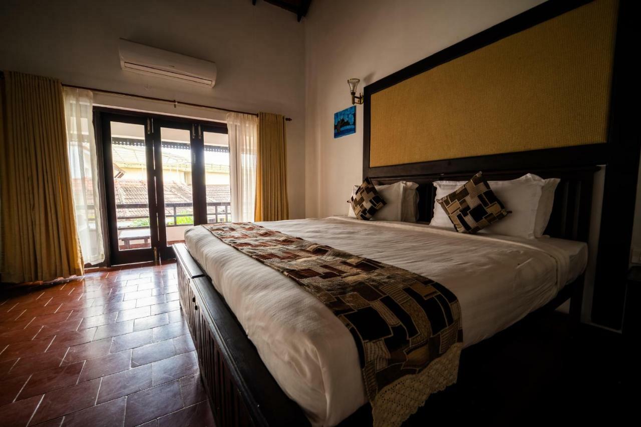 Nihara Resort And Spa Cochin Kochi Exterior foto